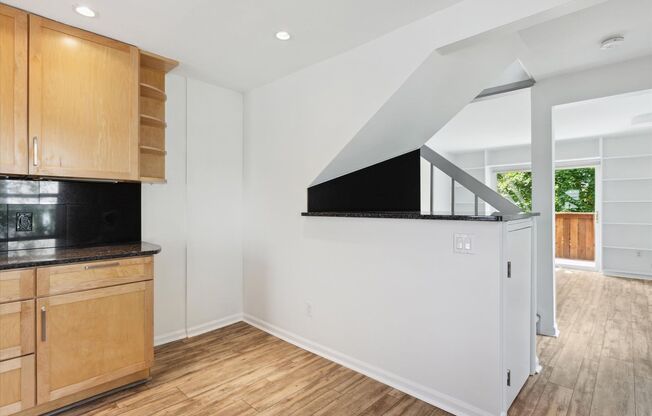 Updated & Bright 2BR Condo in Prime Boulder Location