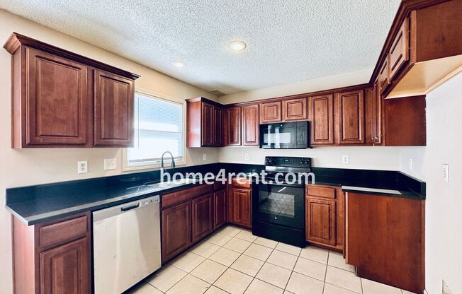 2 beds, 2 baths, $1,499