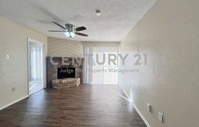 Beautiful 2-story 1/1.5 Mediterranean Style Condo in Gated Dallas Community For Rent!