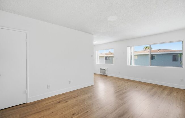 7100 Fulton Ave