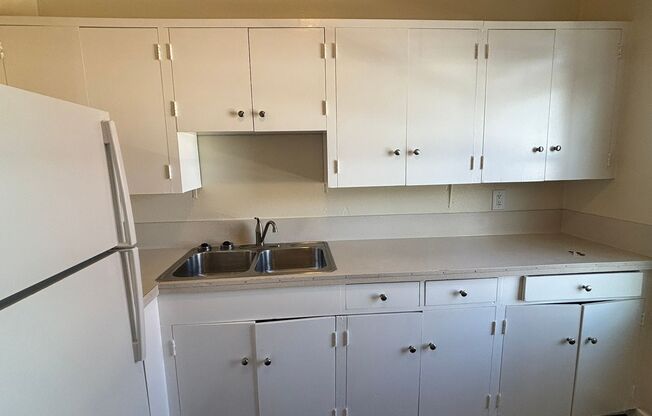 1 bed, 1 bath, 750 sqft, $1,395, Unit 01
