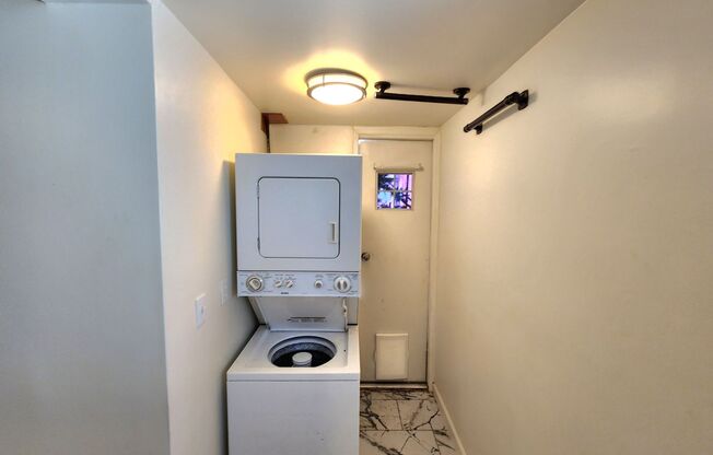 1 bed, 1 bath, $1,500