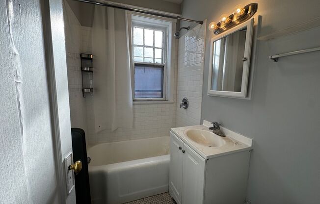 1 bed, 1 bath, $1,500, Unit 7022 #2J