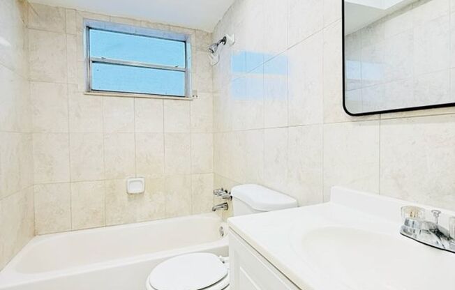 Very Nice 1b1b apartment for rent now *great location*