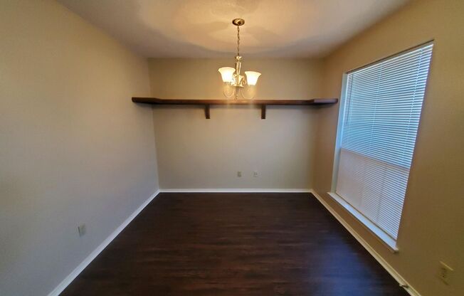 Adorable 3 bedroom Mesquite Home!