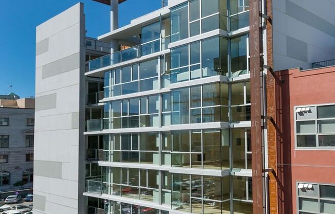 Studio, 1 bath, 384 sqft, $2,095, Unit 56