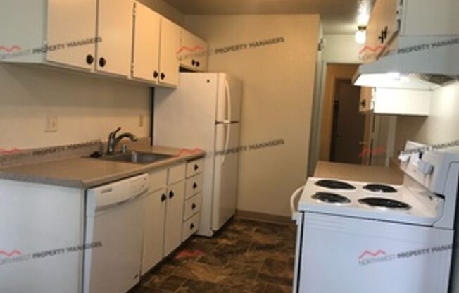 1 bed, 1 bath, 640 sqft, $1,140, Unit #36
