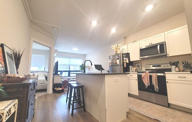 2577 Downer
