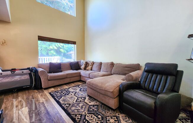 Inviting Vaulted 2-Story