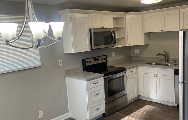3 Bedroom 2 Bathroom Condo in Lakewood
