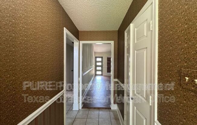 3 beds, 2 baths, 1,650 sqft, $2,100