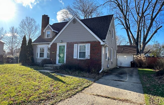 1006 S Wisner-Charming Single Family Home