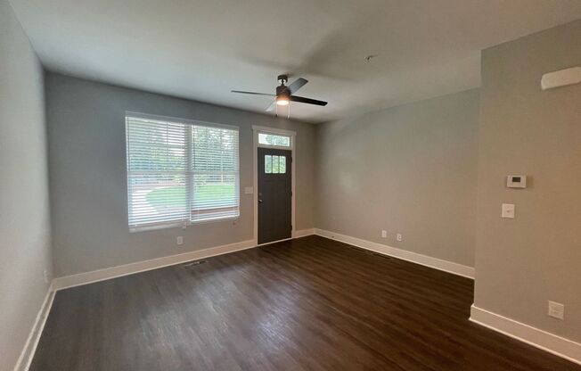 3 beds, 3.5 baths, 1,568 sqft, $2,460, Unit Unit 103