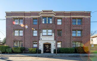 De Selm Apartments | Vintage Architecture with Fresh Modern Interiors