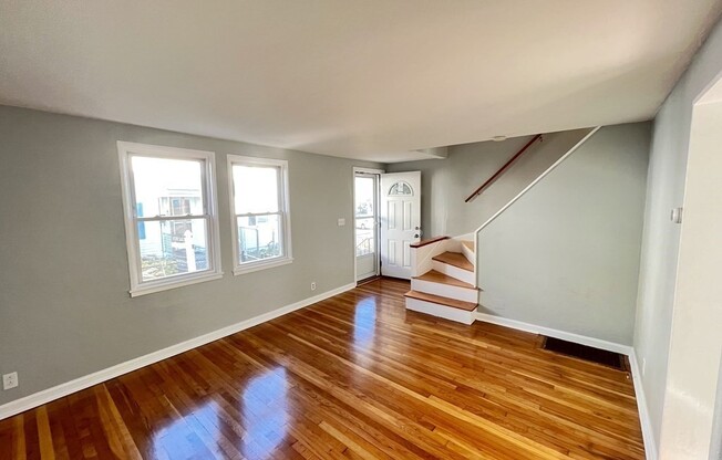 32 KEYES ST