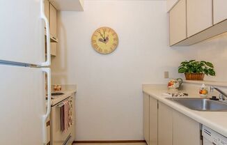 Shorecrest Apartments