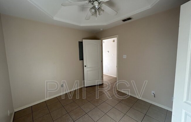 3 beds, 2 baths, $1,050