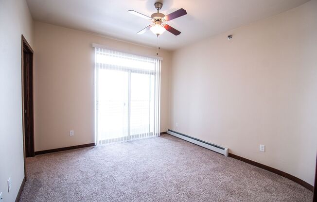 3 beds, 2 baths, 1,323 sqft, $1,725, Unit A202