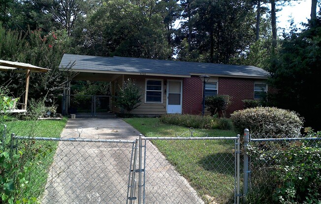 **UPCOMING**East Columbus 3 bedroom/1 bathroom home for rent***
