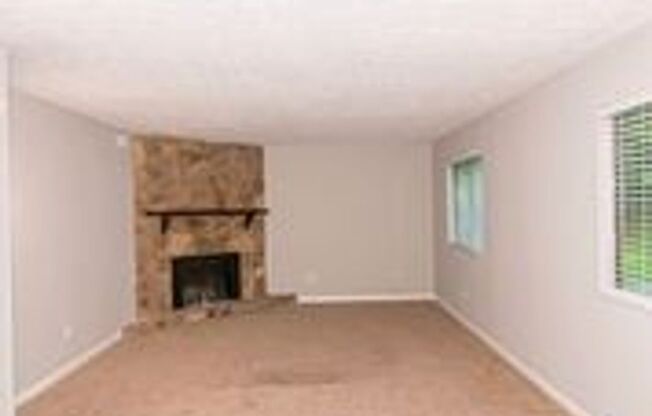 3 beds, 2 baths, $1,600