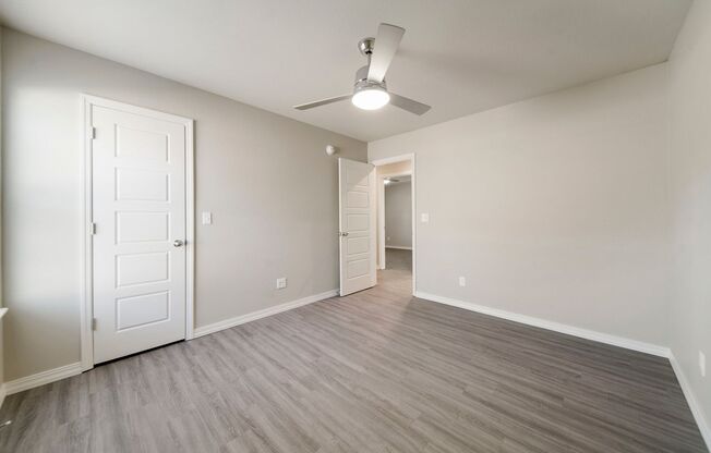 3 beds, 2 baths, 1,304 sqft, $1,829, Unit 568
