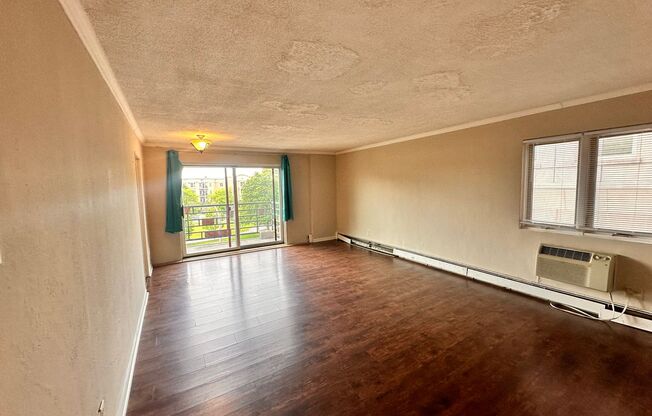 1321 Franklin
