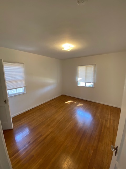 3 beds, 1 bath, $4,295