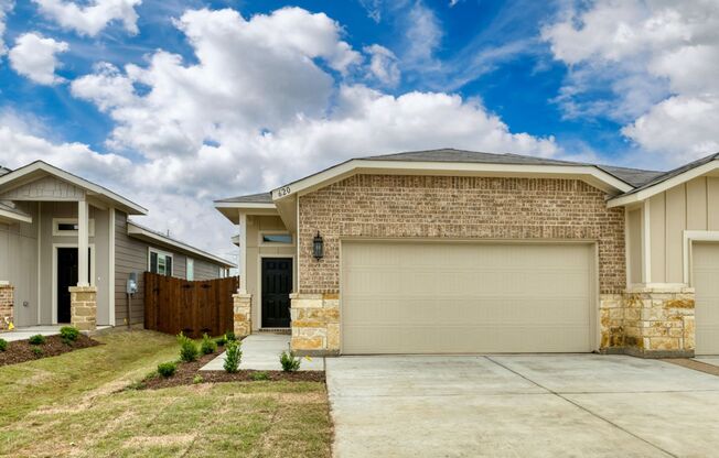 AVAILABLE NOW! GORGEOUS 3 BEDROOM DUPLEX LOCATED IN MIDLOTHIAN ISD!