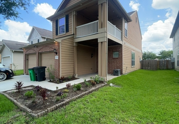 2823 FEATHER GRN TRL