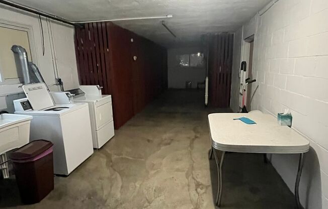 1 bed, 1 bath, $950, Unit 1