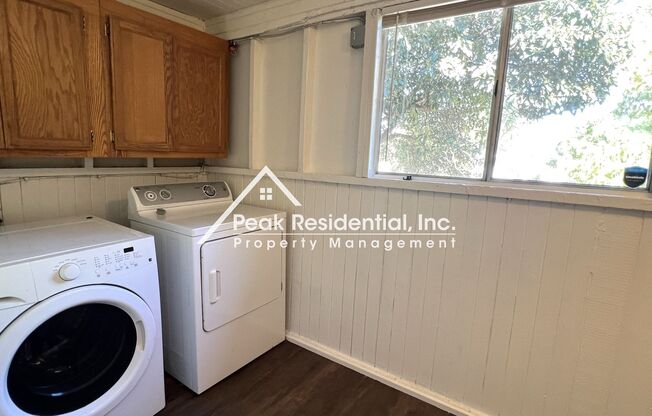 2 beds, 1 bath, $2,195