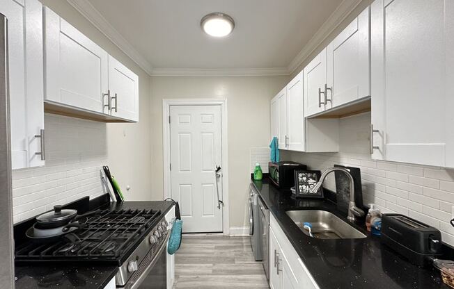 3815 5 N GREENVIEW