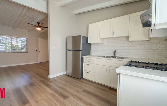 2 beds, 1 bath, $1,999, Unit F