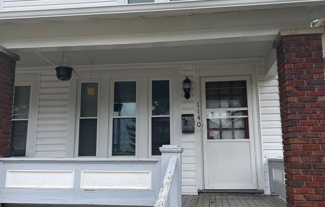 3 beds, 1 bath, $1,575