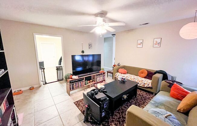 Renovated 2/1 at 3815 NW 45th St Unit B