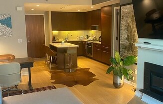 1 bed, 1.5 baths, 875 sqft, $5,500, Unit 711