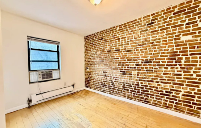 E.3rd St and 1St Ave