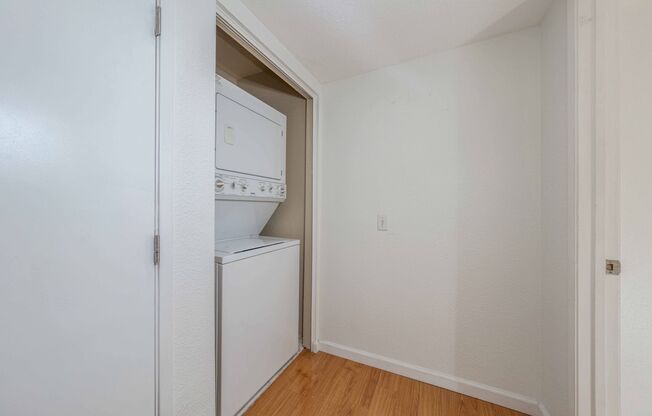 1 bed, 1 bath, $3,100