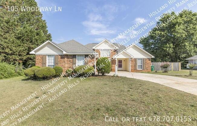 105 WOODWAY LN