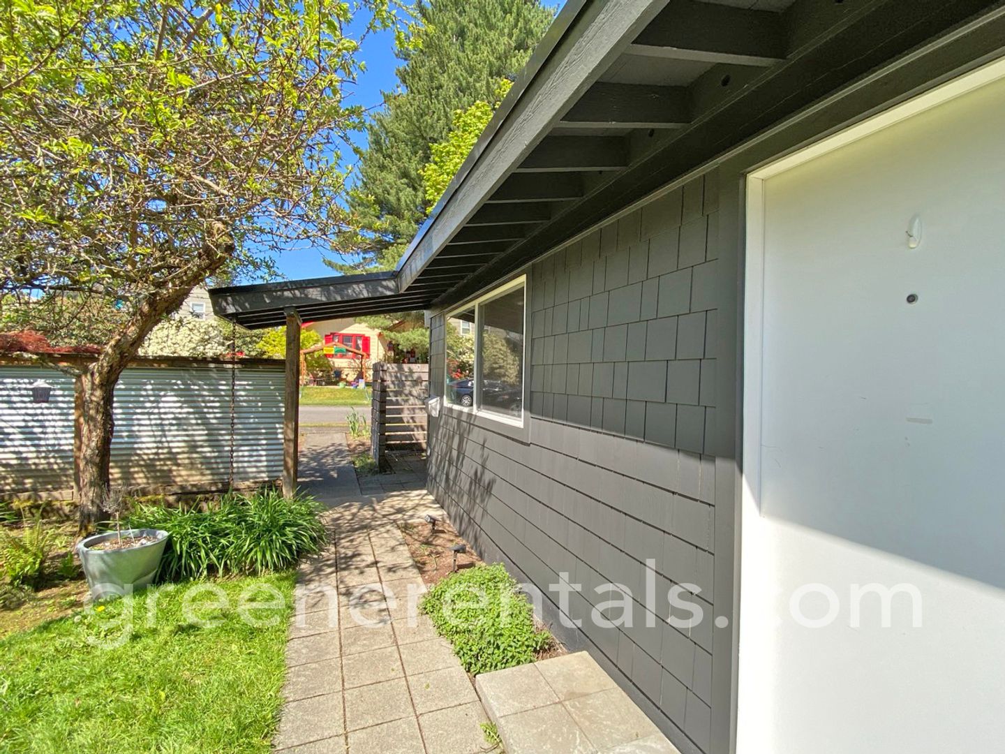 2BR 1BA West Olympia Home