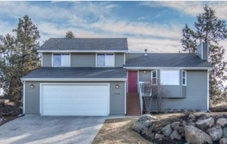 Enchanting Retreat with Cascade Mountain Views: 3BR, 2.5BA Oasis!