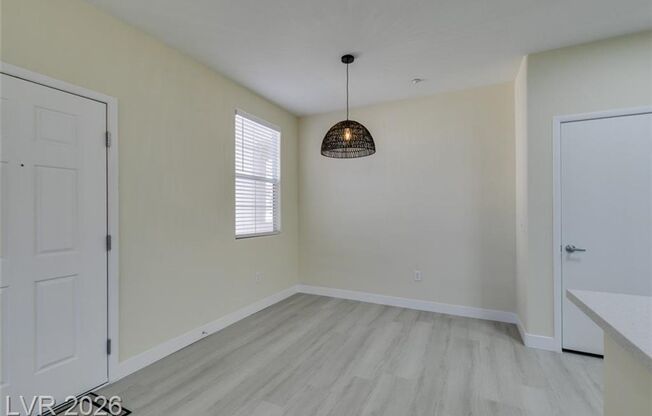 3 beds, 2 baths, $1,850, Unit # 3104