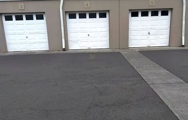 Cascade Crossing Apartments