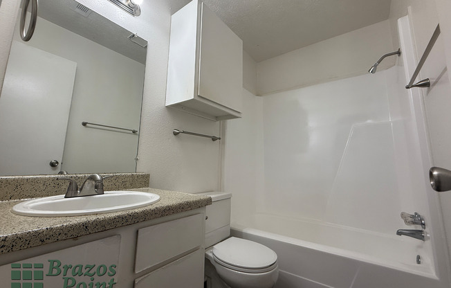 2 beds, 2 baths, 883 sqft, $895, Unit 609