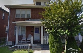 2 Bedroom House available now in Harrisburg!