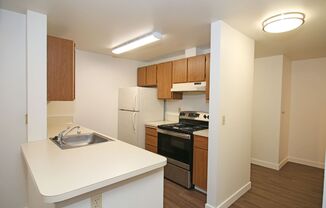 2 beds, 1 bath, 783 sqft, $2,595, Unit 102