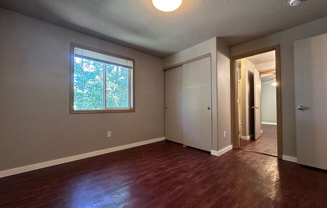 2 beds, 1.5 baths, $1,550, Unit 1562