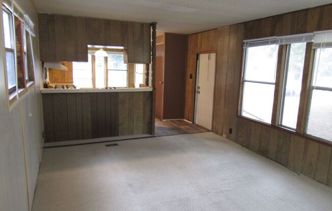 2 beds, 1 bath, $750, Unit Lot 47