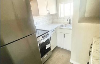 3 beds, 1 bath, $1,800, Unit 912