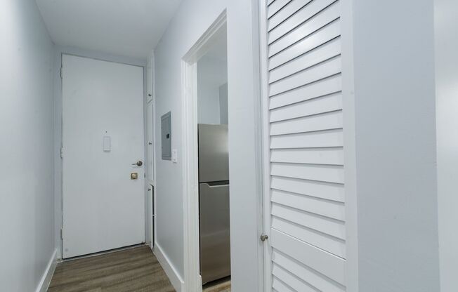 Runyon Canyon Properties, LLC (1636 N. Fuller Avenue)